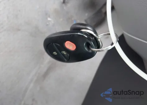 2010 Toyota Tundra Crewmax Limited из США, поврежденный, VIN 5TFFY5F16AX095009